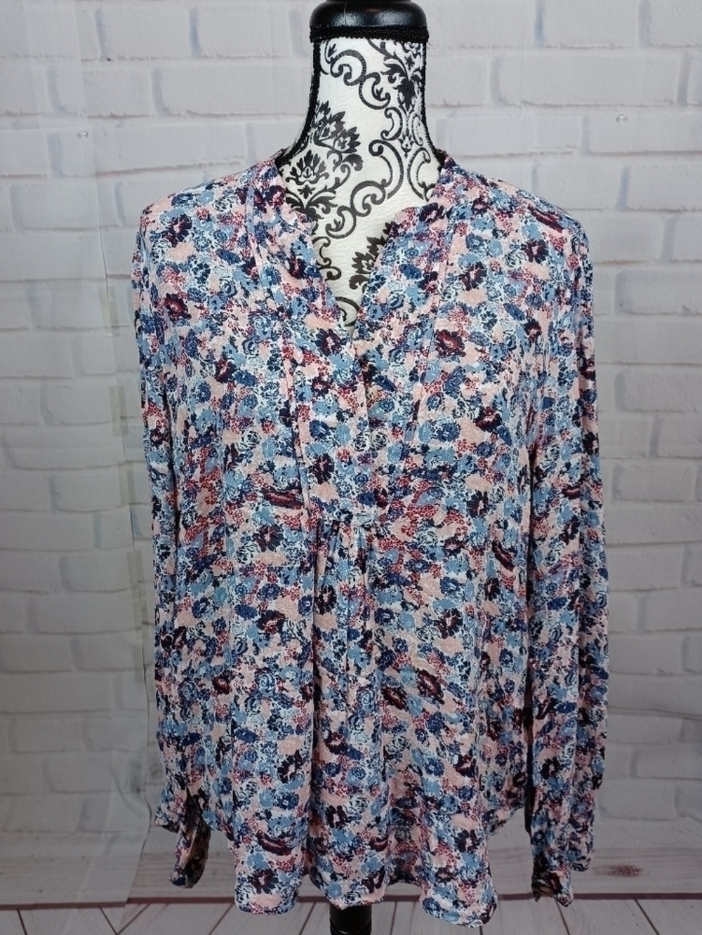 Lucky Brand women's sz large floral print popover top semi sheer long sleeve b7